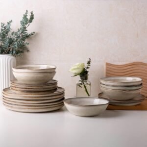 Handcrafted Reactive Glaze Ceramic Dinnerware Set (12 pieces/4 servings)