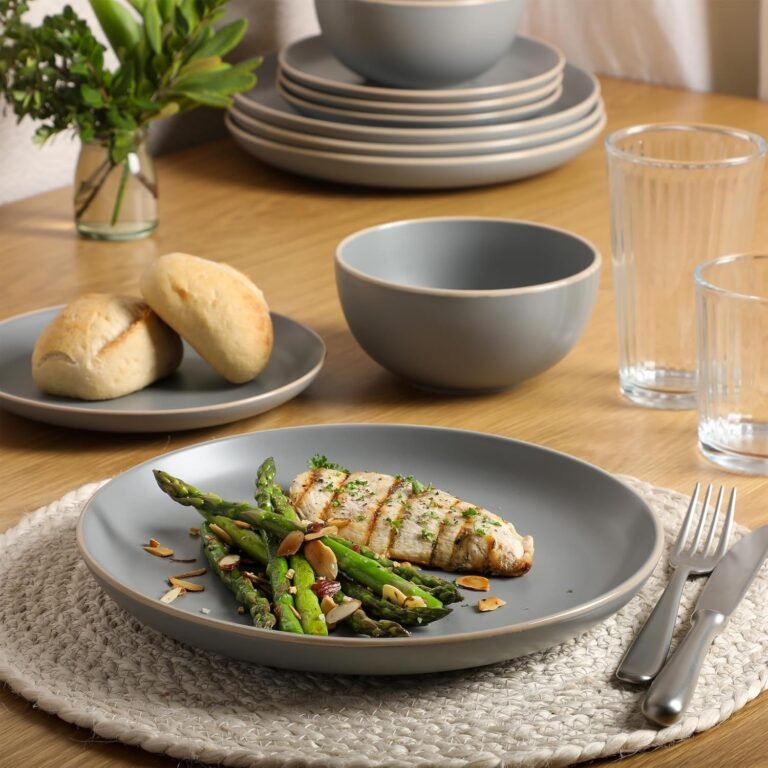 Matte Finish Gray Ceramic Dinnerware Set (12 pieces/4 servings)